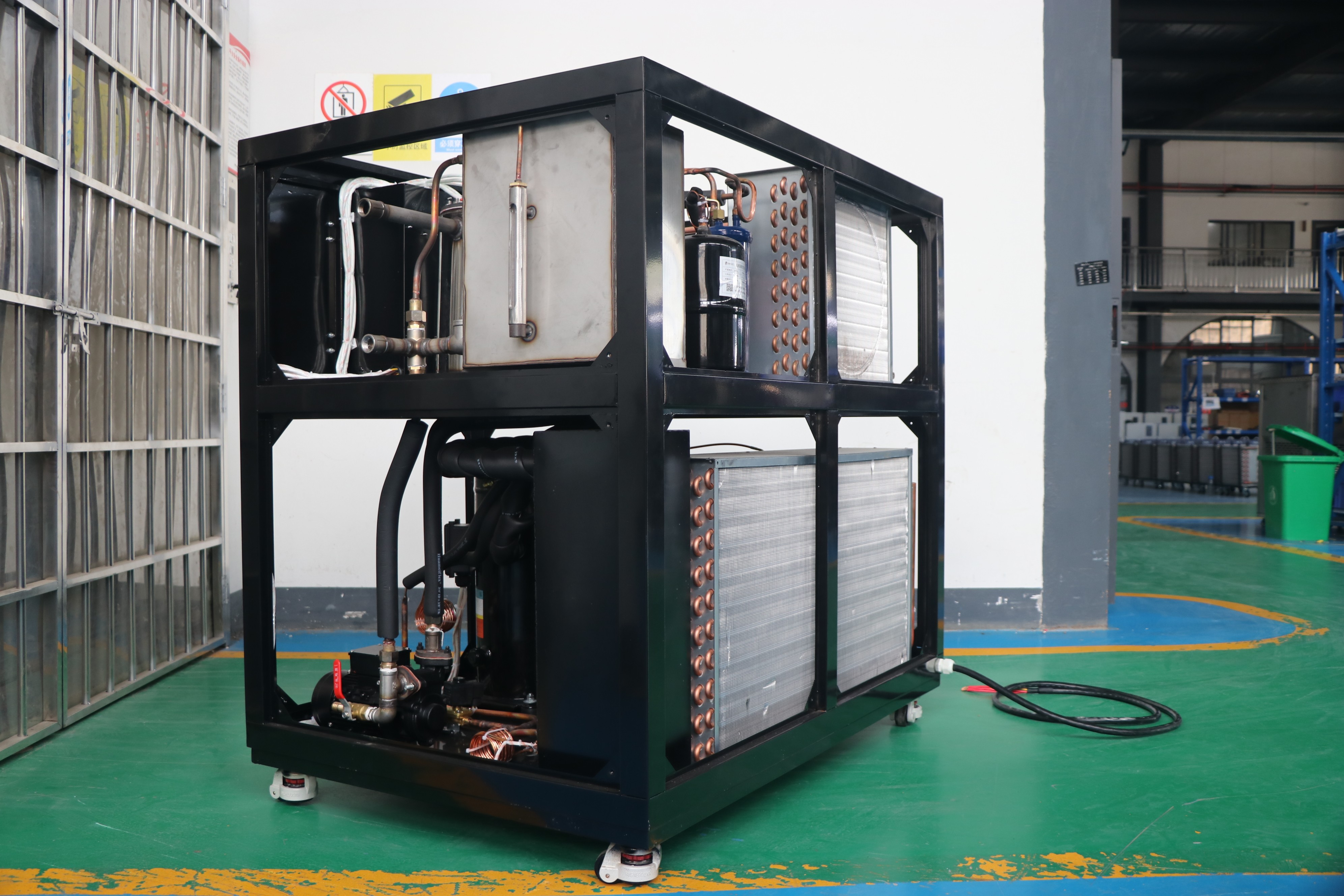 YUHUA Refrigeration Machine Medium Low Temperature Cooling Circulating Pump Cooled Water Industrial Chiller